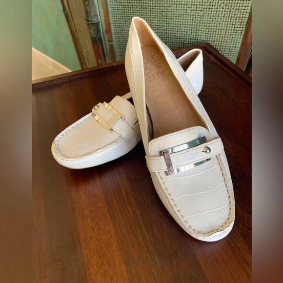 NATURALIZER WOMENS GISELLA FLATS/LOAFER WHITE‎ SILVER ACCENT CROC PRINT 7.5 WIDE - Picture 1 of 9
